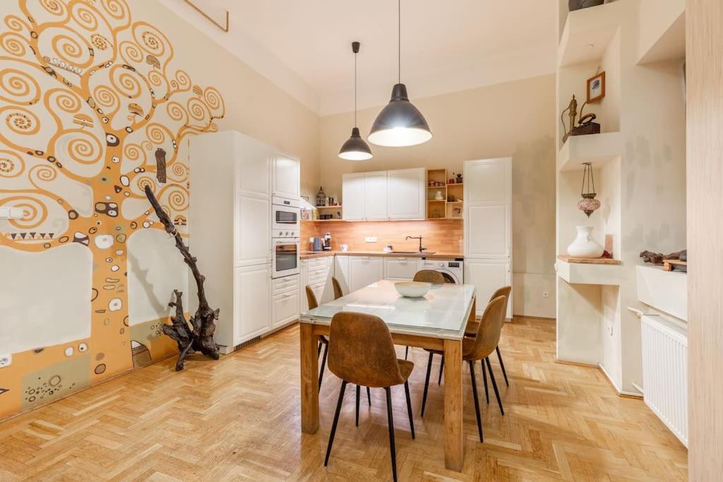 Bourgeois Boheme Apt. 88 M² City Center Будапешт Экстерьер фото