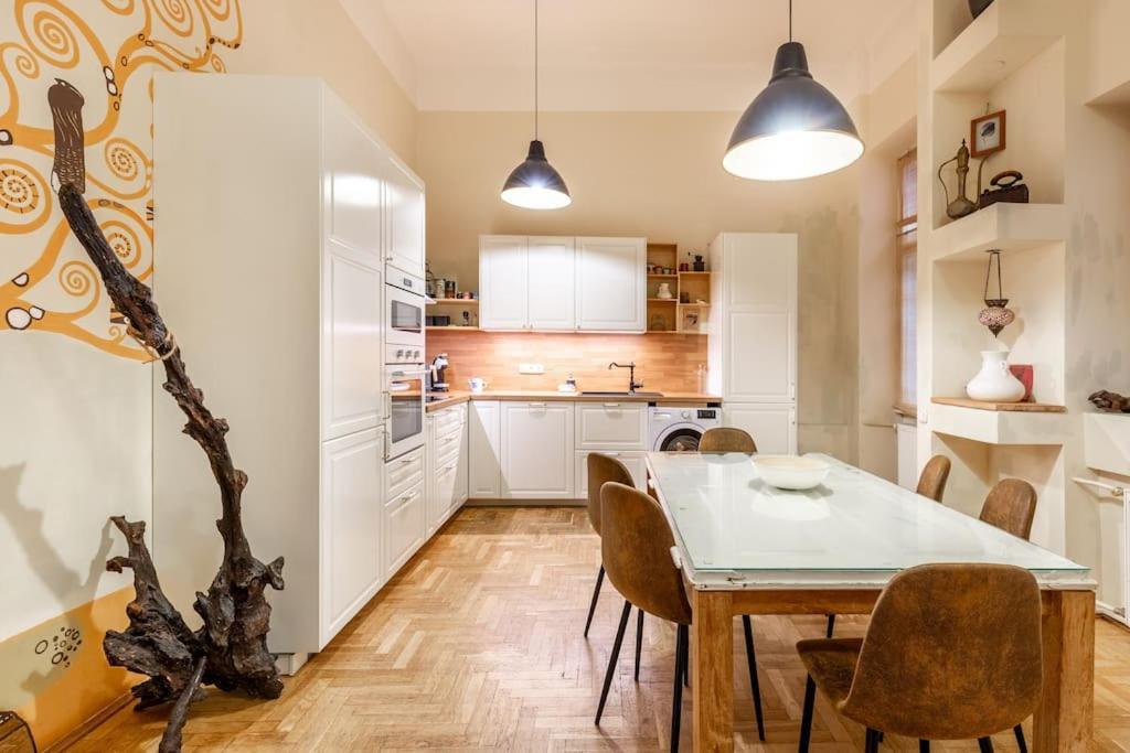 Bourgeois Boheme Apt. 88 M² City Center Будапешт Экстерьер фото