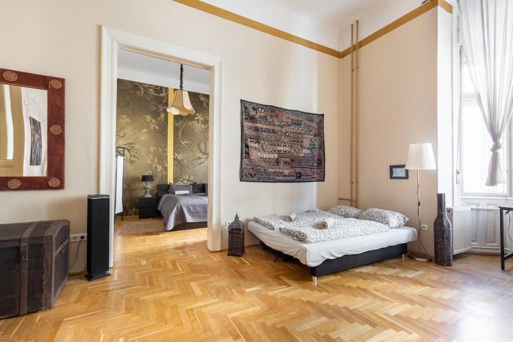 Bourgeois Boheme Apt. 88 M² City Center Будапешт Экстерьер фото