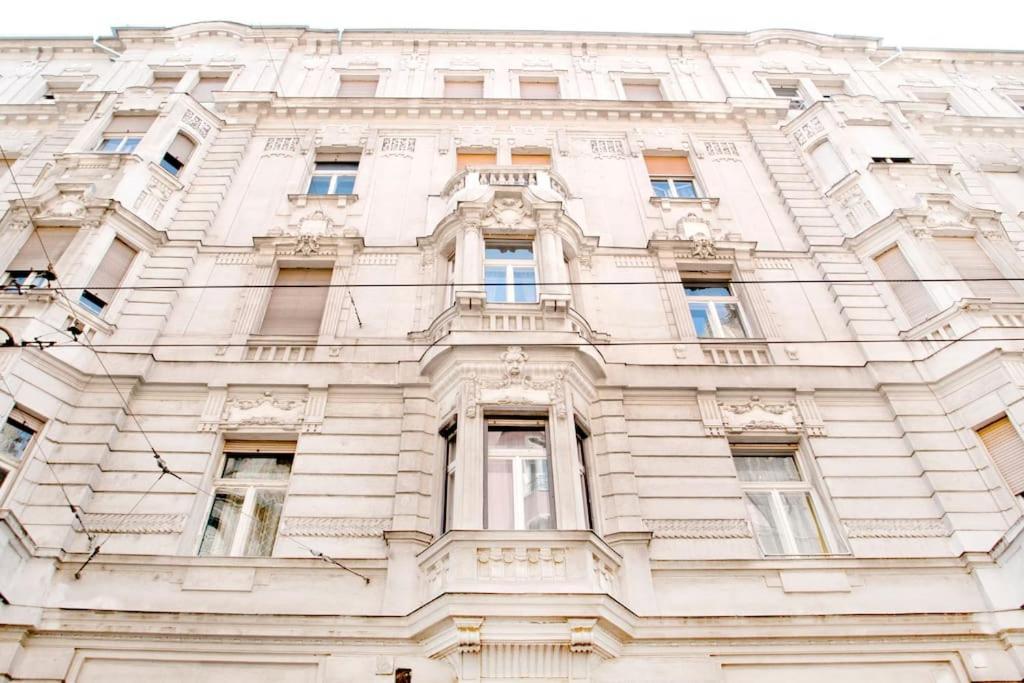 Bourgeois Boheme Apt. 88 M² City Center Будапешт Экстерьер фото
